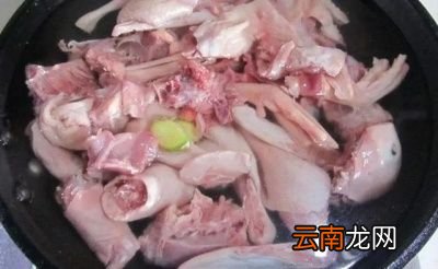 炖老鸭汤的做法