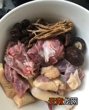 茶树菇老鸭汤的做法
