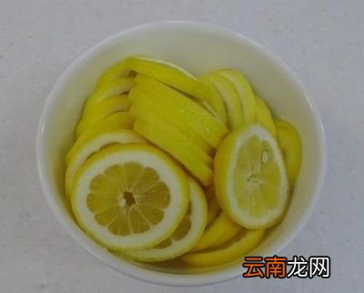 柠檬片泡蜂蜜制作方法