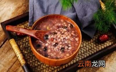 藜麦红豆薏仁粥做法