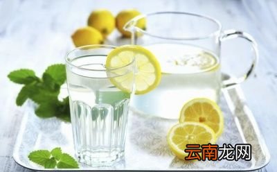 柠檬泡水真的能减肥吗