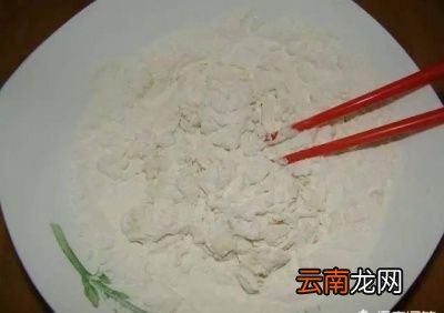 农村人做烙饼用冷水和面还是用热水和面