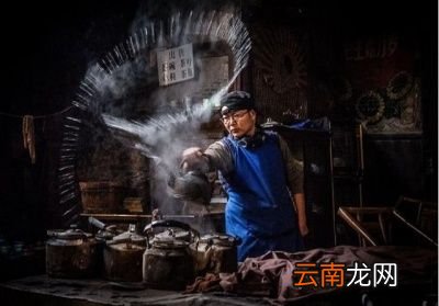 开水烧开几小时后就不能饮了