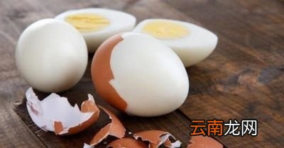 为什么这样会好剥鸡蛋皮