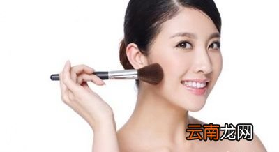 化妆的时候怎么补防晒