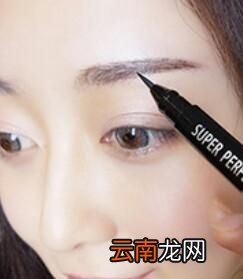 画完眉毛特别容易脱妆的主要原因