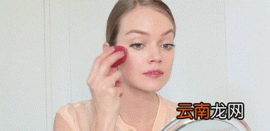 散粉与粉饼哪个更持久
