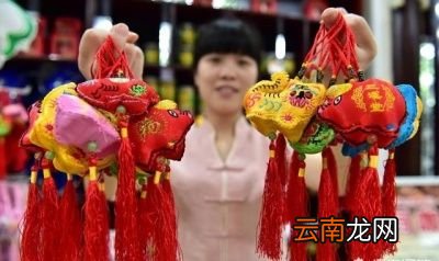 端午节挂艾叶什么时候取下