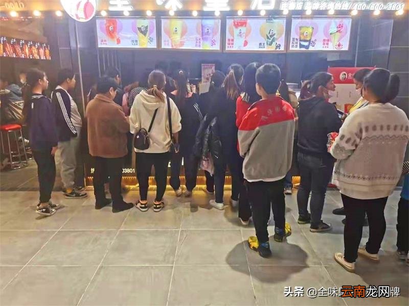 开个奶茶店需要投资多少钱 开个奶茶店大概需要多少钱