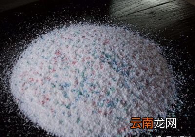 洗衣粉为什么是碱性的呢