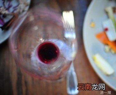 葡萄酒为什么会有酸味