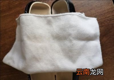 清洁眼镜前的注意事项