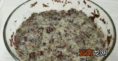 香椿芽拌豆腐的做法