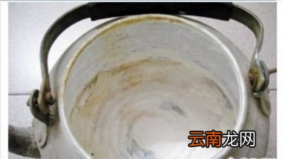 水烧开出现的水垢是什么