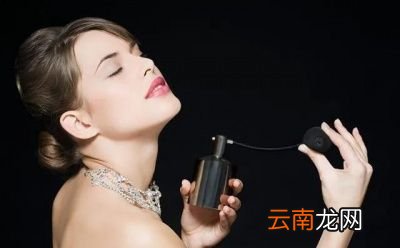 喷在衣服上和喷在皮肤上哪个留香时间更长