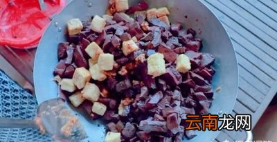 要想鸭血猪血嫩滑好吃记住这2个小窍门