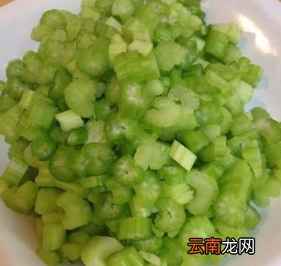 牛肉和哪些菜搭配好吃