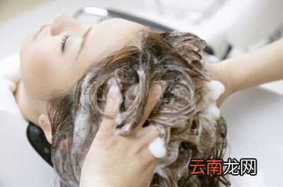坐月子期间如何洗头洗澡