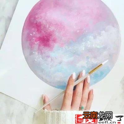 最简单的手工制作足球步骤 如何用纸做一个圆球