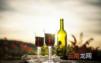 啤酒和白酒哪个更伤肝为什么