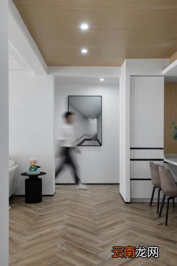 家里如何挂装饰画 如何画装饰画