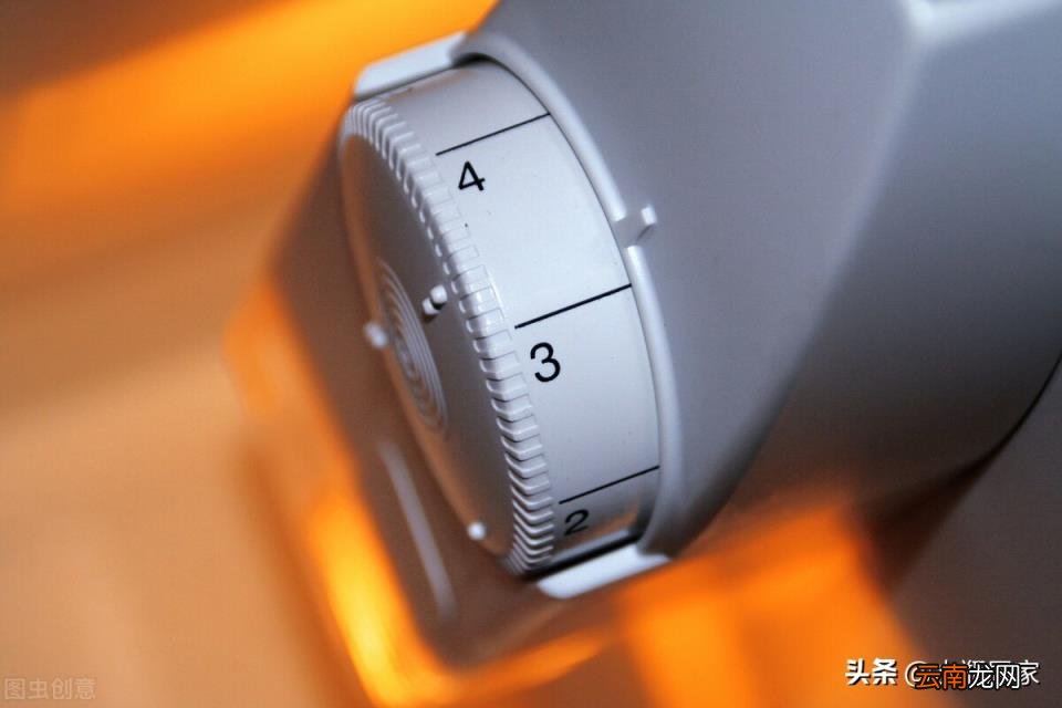 冰箱一直嗡嗡响危险吗 冰箱响个不停怎么处理