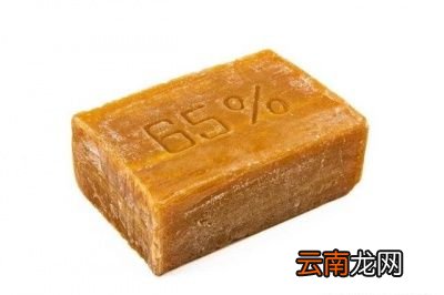 洗澡用沐浴露好还是香皂好