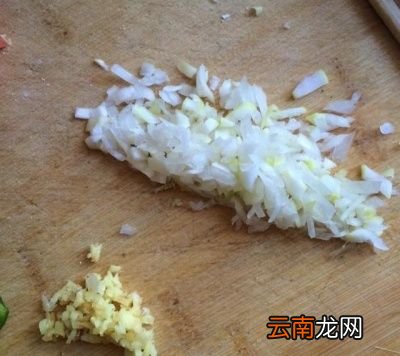 比较简单 家常烧茄子的做法