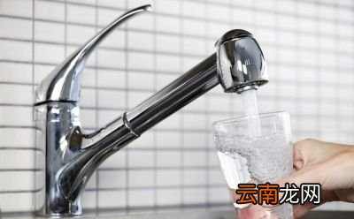 孕期喝水有讲究生活中常见的哪四种水不能碰