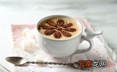 孕期喝水有讲究生活中常见的哪四种水不能碰