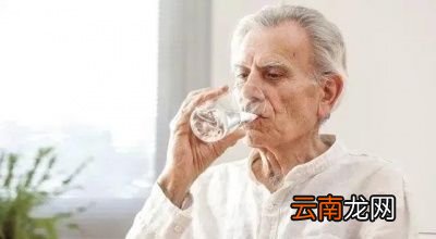 高血压患者有哪些水不能喝