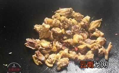 导读鸡块烧土豆怎么做才好吃