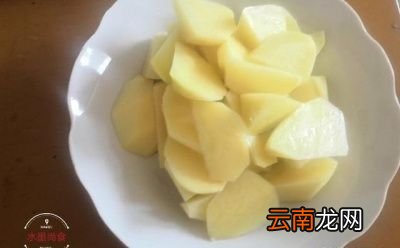导读鸡块烧土豆怎么做才好吃