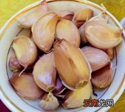 吃面吃蒜有以下几点原因