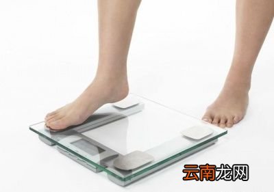 一个礼拜瘦四斤正常吗