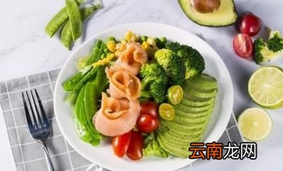 女人背厚会导致哪些问题