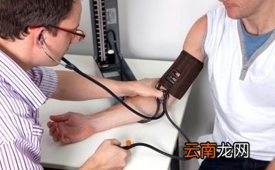 跷二郎腿真的有很大危害吗