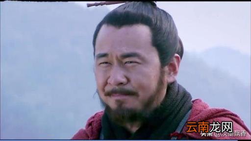 赤壁之战简介 简单介绍一下火烧赤壁的故事？