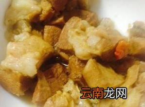 下面具体介绍滋补炖羊肉的做法