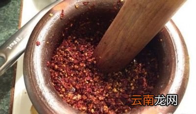 油泼辣子要怎么做吃起来才浓郁不燥香味纯粹