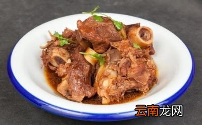 棒骨鱿鱼汤的做法