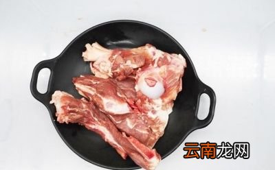棒骨鱿鱼汤的做法