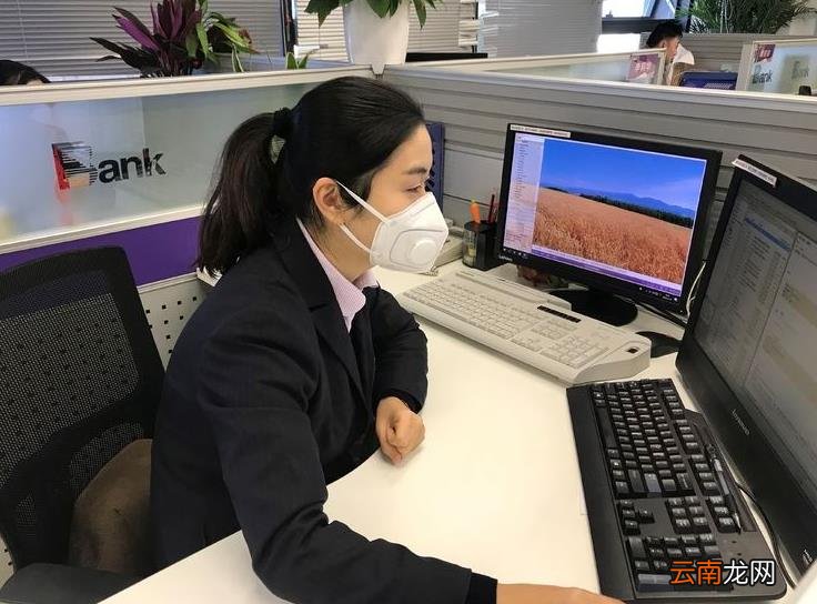银行工资多少钱一个月 中国银行工资多少钱一个月