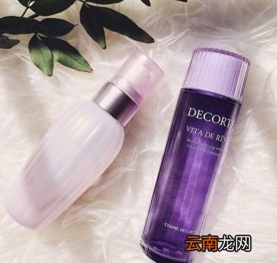 |化妆水和精华水先用哪个