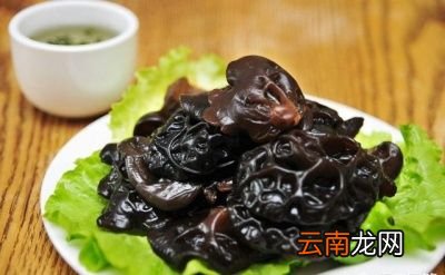哪种黑木耳不能吃