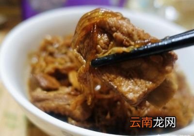 排骨酸菜炖粉条的做法