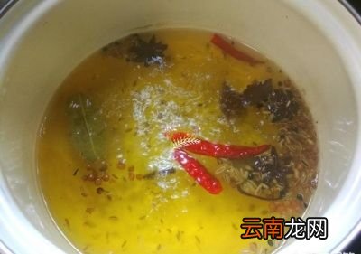 水煮花生米都放什么调料怎么做才好吃