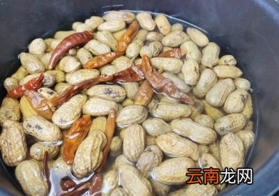 水煮花生的做法