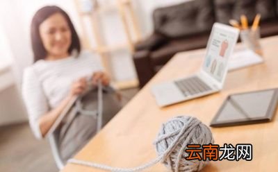 为什么要一直玩手机