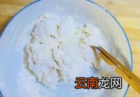 做饺子皮和面的黄金比例